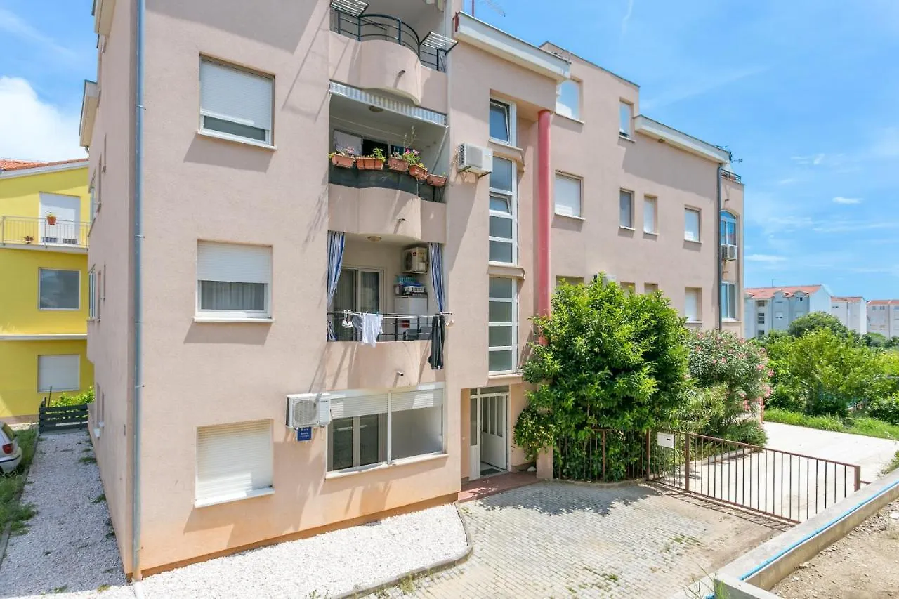 Apartments With A Parking Space Kastel Stafilic, Kastela - 20926 克罗地亚